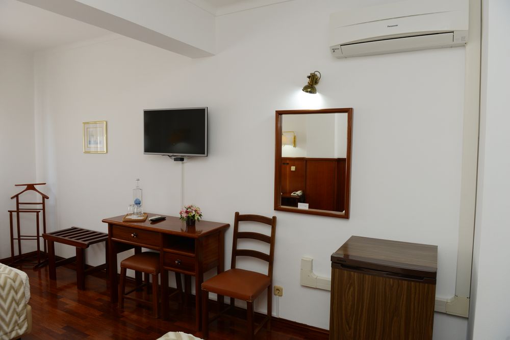 Quarto Triplo com Cama de Casal